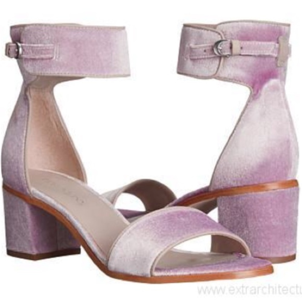 🆕 Bernardo Sophisticated Strap Heels